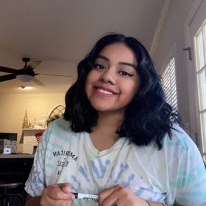 Meet your Posher, Angelica